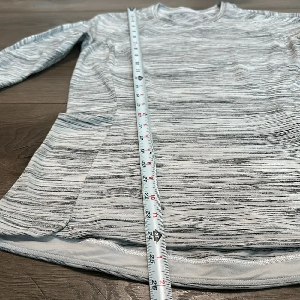 Lululemon‎ Runderful Long Sleeve Space Dye Camo White Silver Spoon Top Size 10